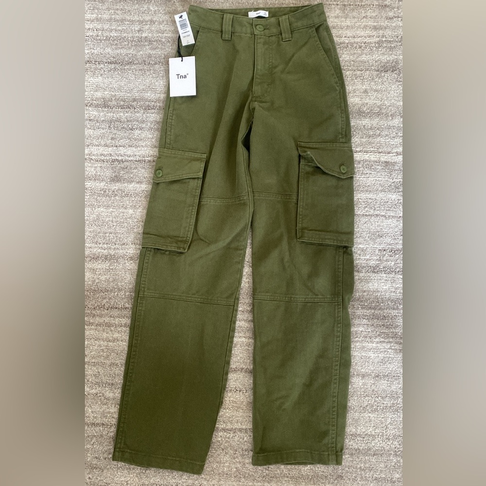 Aritzia TNA Cargos